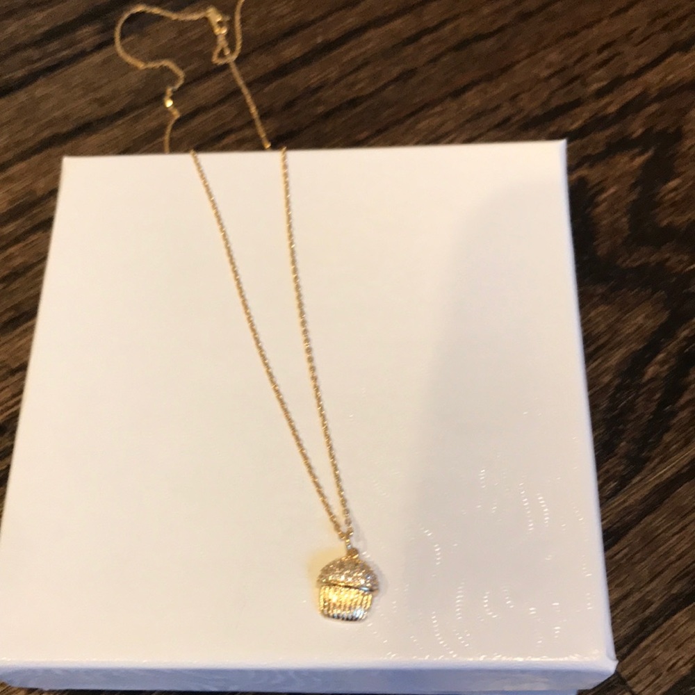 Tai gold plated crystal cupcake necklace